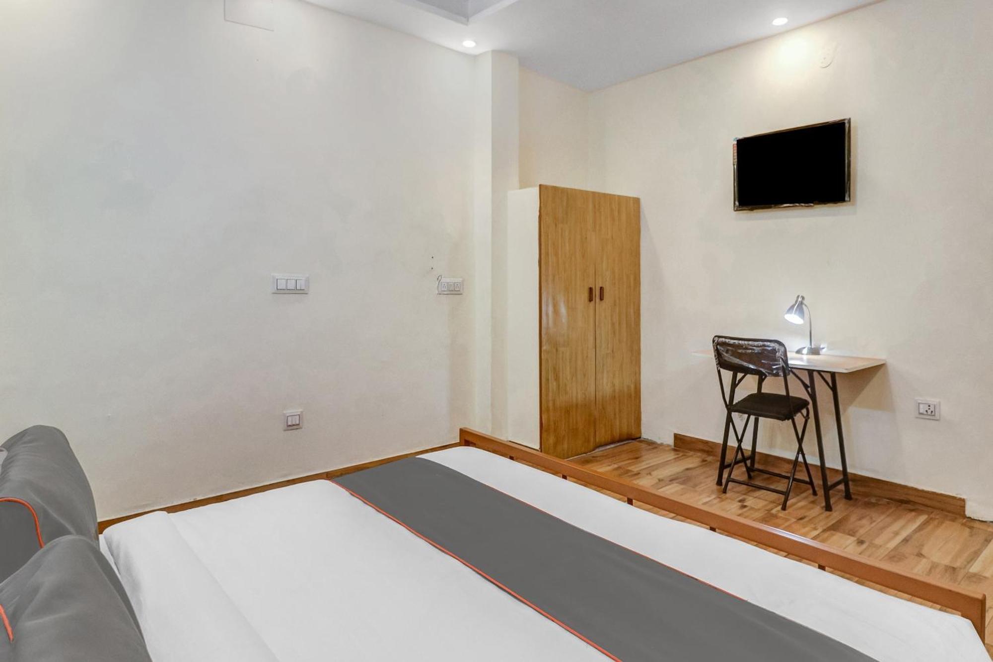 Super Capital O Moody Inn دلهي المظهر الخارجي الصورة