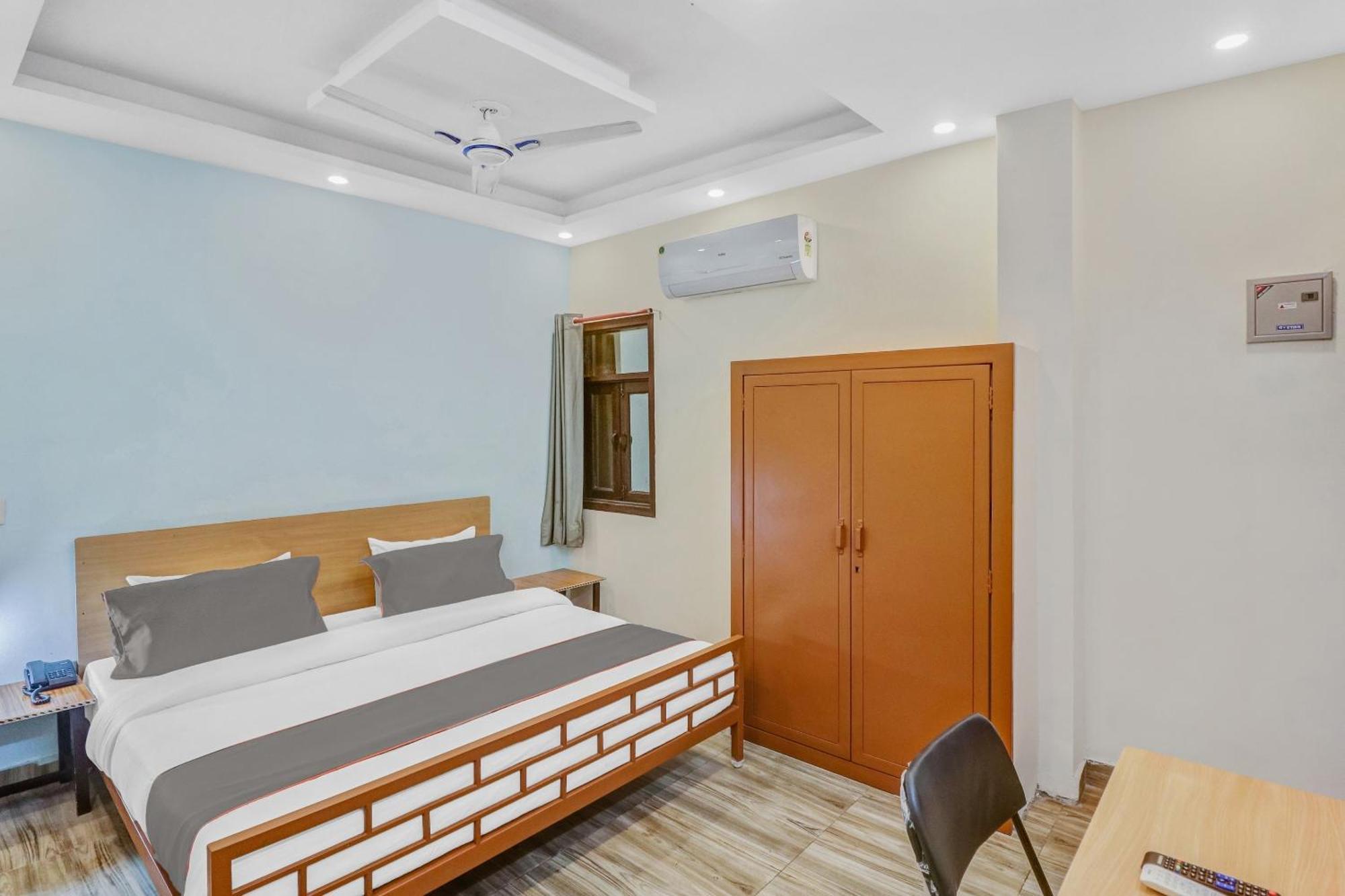 Super Capital O Moody Inn دلهي المظهر الخارجي الصورة