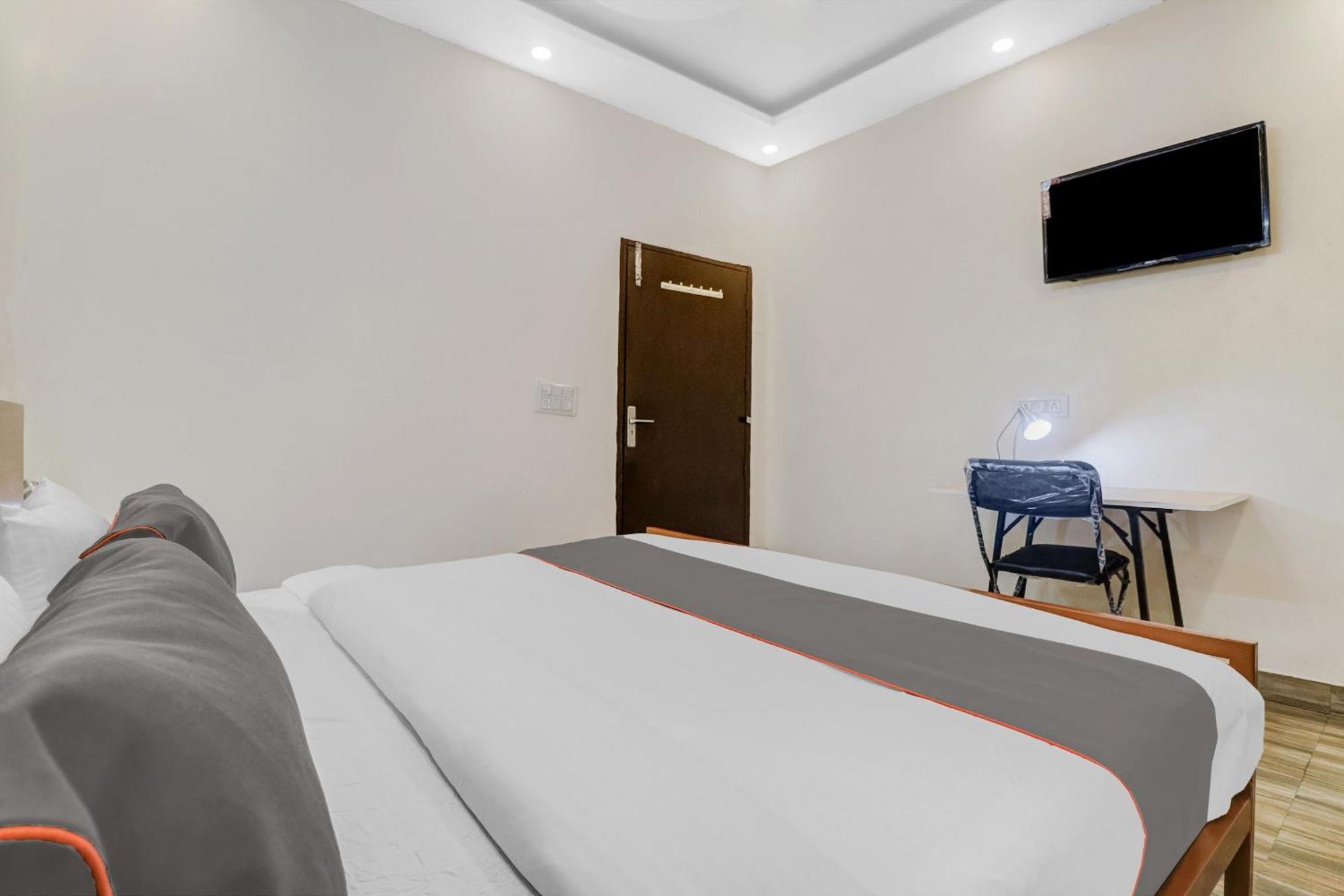 Super Capital O Moody Inn دلهي المظهر الخارجي الصورة