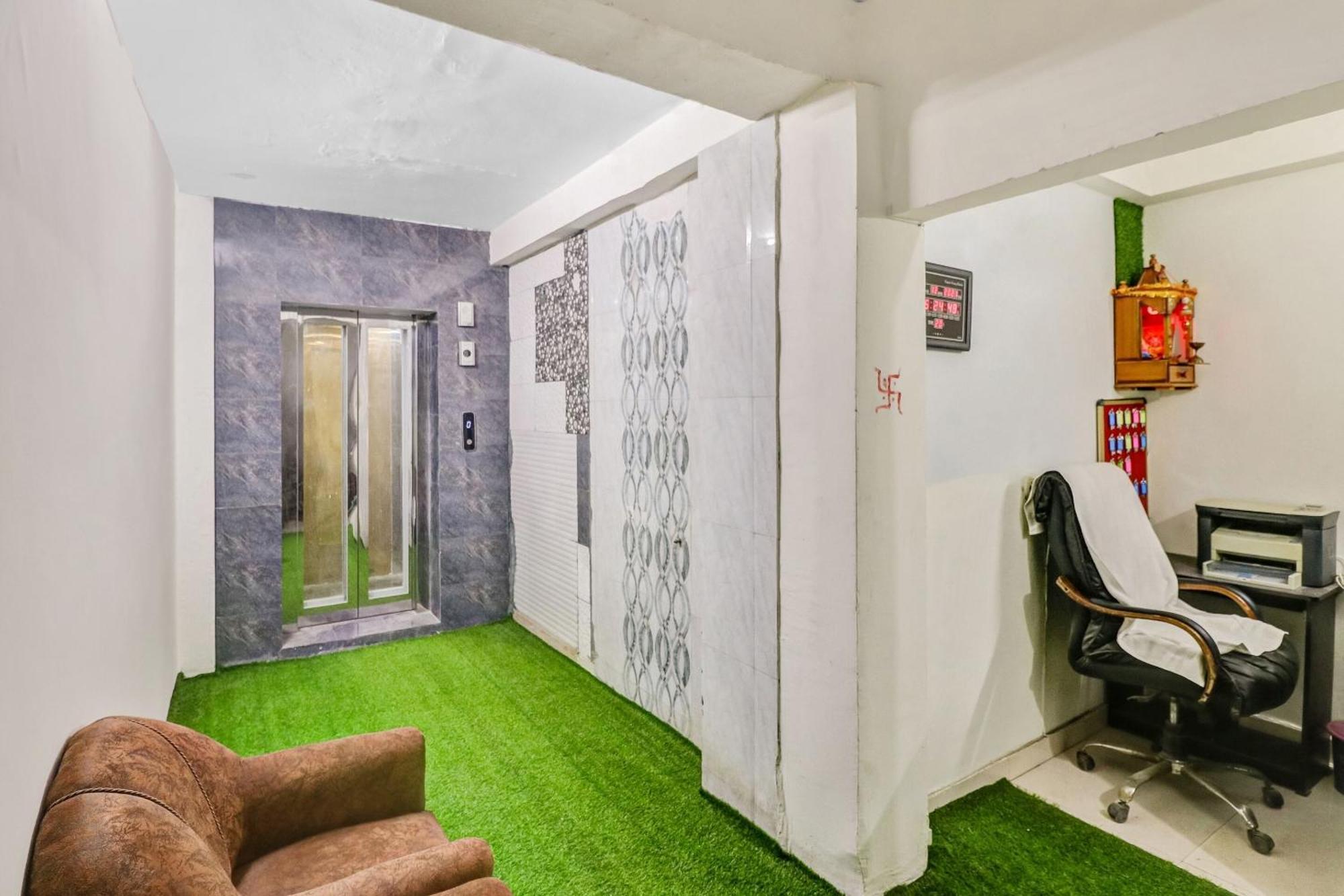 Super Capital O Moody Inn دلهي المظهر الخارجي الصورة